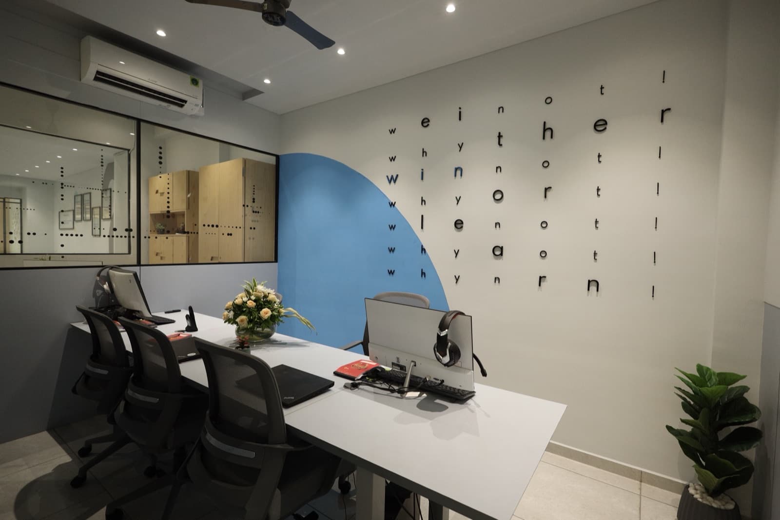 Hot Desks at OORA Co-working, Mota Varachha